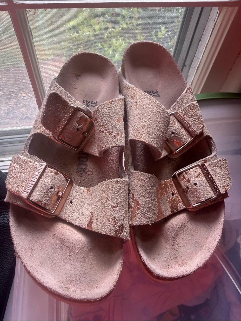 Birkenstock Womens Double-Buckle Suede Sandals in Blush Pink